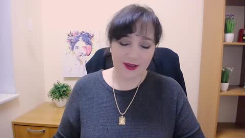 Snapshot of _miranda_sun chatting on 01.12.25 Miranda online show from 01.12.25