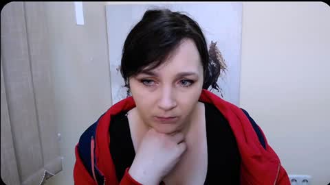 Snapshot of _miranda_sun chatting on 01.28.25 Miranda online show from 01.28.25