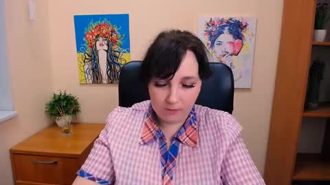 Snapshot of _miranda_sun chatting on 03.07.25 Miranda online show from 03.07.25