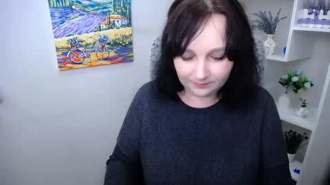 Snapshot of _miranda_sun chatting on 10.27.25 Miranda online show from 10.27.25