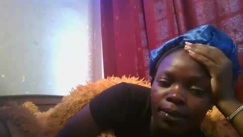 Snapshot of _mirandah chatting on 12.16.25 Mirandah online show from 12.16.25
