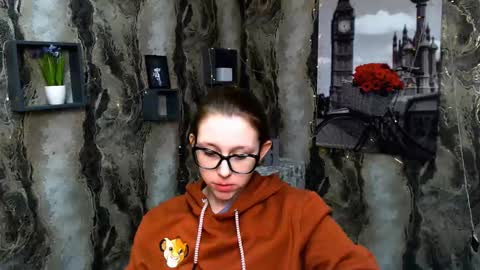 Snapshot of _miraterri_ chatting on 02.19.25 Mira online show from 02.19.25