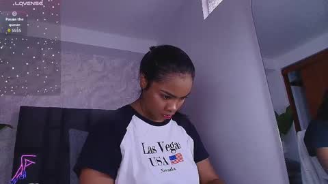 Snapshot of _mishell chatting on 11.06.25 Mishell online show from 11.06.25