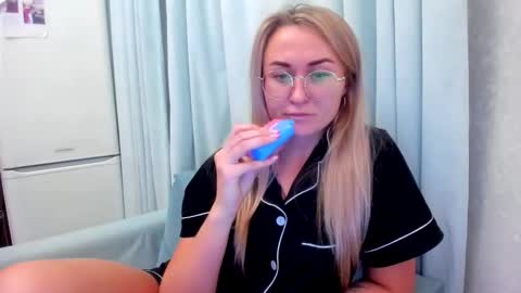 Eva online show from 10.14.25