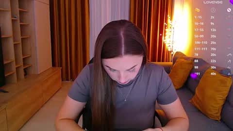 Mia online show from 11.10.25