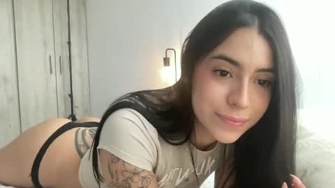 Snapshot of _missamber chatting on 06.18.26 Vale online show from 06.18.26