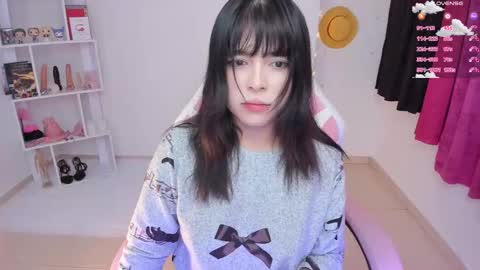 Hanna  Idependent Model   online show from 02.17.25