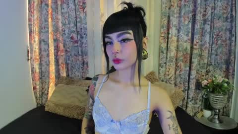 Snapshot of _mizuki chatting on 01.10.25 mizuki  online show from 01.10.25