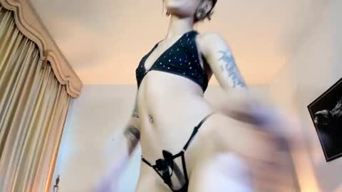 Snapshot of _mizuki chatting on 02.24.25 mizuki  online show from 02.24.25