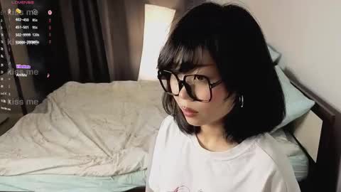 Snapshot of _molly_molly_molly_ chatting on 11.14.25 _molly_molly_molly_ online show from 11.14.25