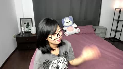 Snapshot of _molly_molly_molly_ chatting on 12.14.25 _molly_molly_molly_ online show from 12.14.25