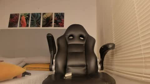 _molly_rosse_ online show from 04.01.26