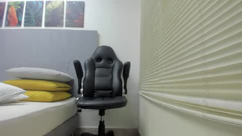 _molly_rosse_ online show from 04.18.26