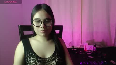 _moon_rosee online show from 03.27.26