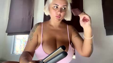 Francine Aisi Morpho - a genus of blue butterflies. online show from 03.03.25