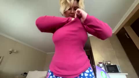 Francine Aisi Morpho - a genus of blue butterflies. online show from 02.05.26