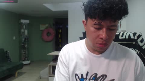 Snapshot of _mr_panda_ chatting on 01.13.25 Panda  online show from 01.13.25