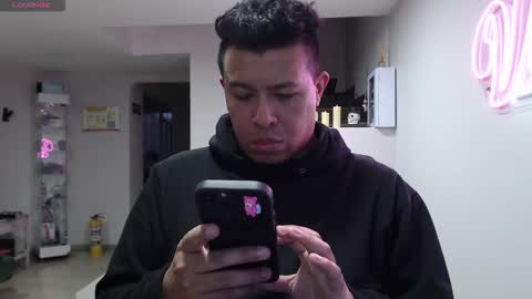 Snapshot of _mr_panda_ chatting on 10.11.25 Panda  online show from 10.11.25