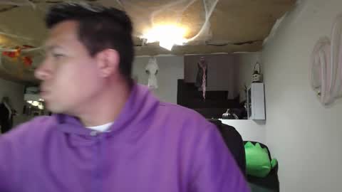 Snapshot of _mr_panda_ chatting on 10.31.25 Panda  online show from 10.31.25