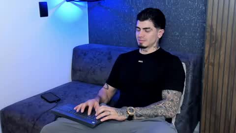 Snapshot of _mrcock_ chatting on 05.26.26 _mrcock_ online show from 05.26.26