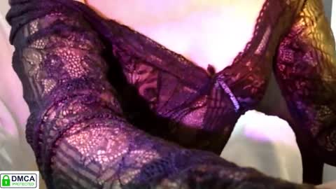 Snapshot of _mystery_valezze chatting on 12.03.25 MysteryValezze online show from 12.03.25