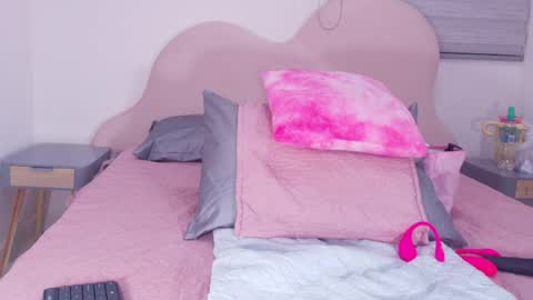 Luna online show from 04.10.26