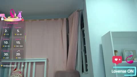 nahomi  online show from 11.28.25