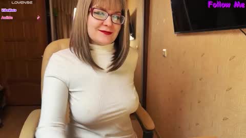 MagicWoman online show from 03.09.26