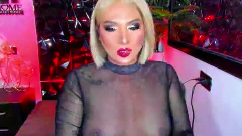 _natashacooper_ online show from 04.05.26