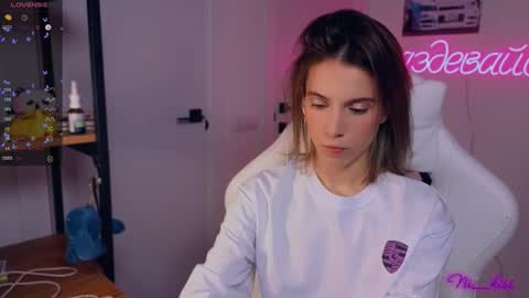 Snapshot of _ni_kiss chatting on 09.19.25 Nika online show from 09.19.25