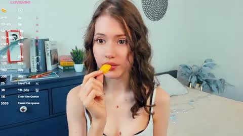 Snapshot of _nicehabbitt_ chatting on 05.08.26 Ashley online show from 05.08.26
