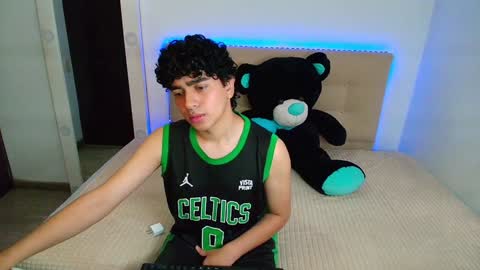 Nicolas online show from 01.05.25