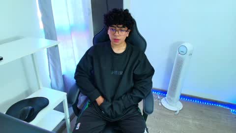 Nicolas online show from 01.20.25