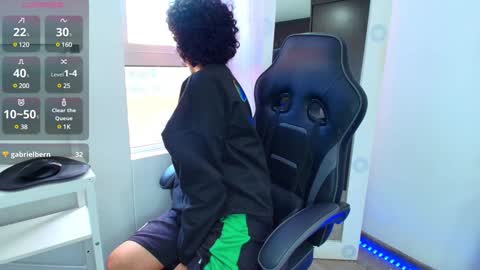 Nicolas online show from 01.20.25