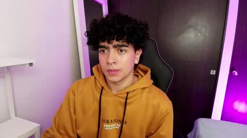 Nicolas online show from 02.13.25