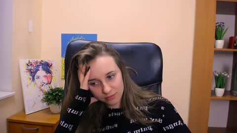 Snapshot of _nicole_new chatting on 02.08.25 Nica online show from 02.08.25