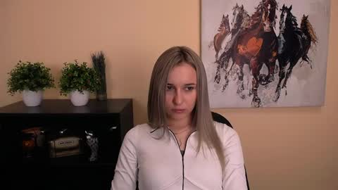 Nica online show from 04.04.26