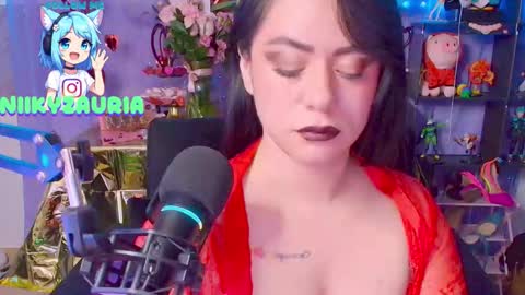 niiky online show from 02.15.26