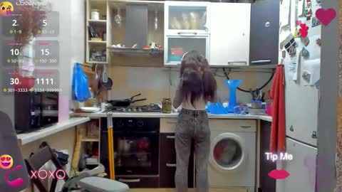 Nika online show from 10.14.25