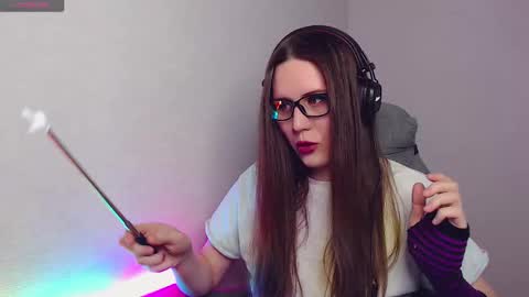 Tracy online show from 11.21.25