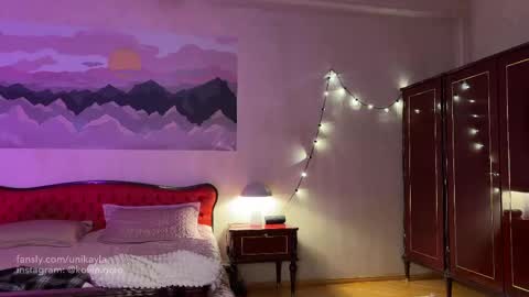 Snapshot of _octopussy_ chatting on 02.16.25 Mikayla online show from 02.16.25