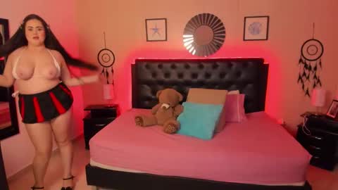 Olivia jones online show from 11.25.25