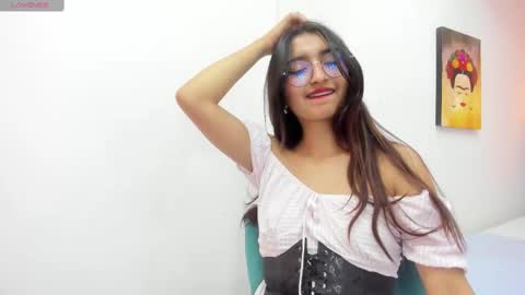 Orquidea  online show from 03.05.25