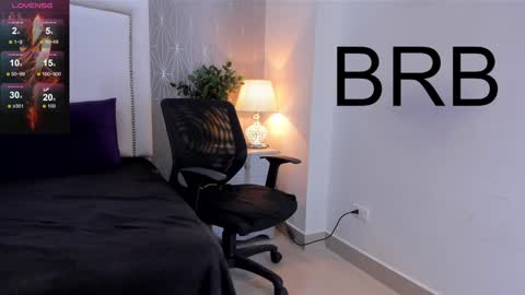  peach1  online show from 01.31.25