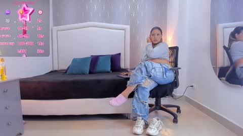  peach1  online show from 09.16.25