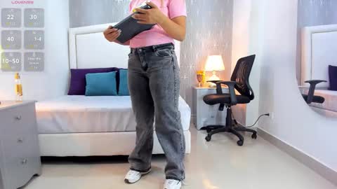  peach1  online show from 03.16.26