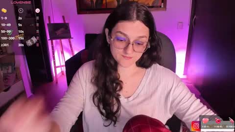 Snapshot of _peach__ chatting on 01.28.25 violeta ig  online show from 01.28.25