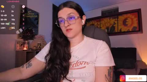 Snapshot of _peach__ chatting on 01.31.25 violeta ig  online show from 01.31.25