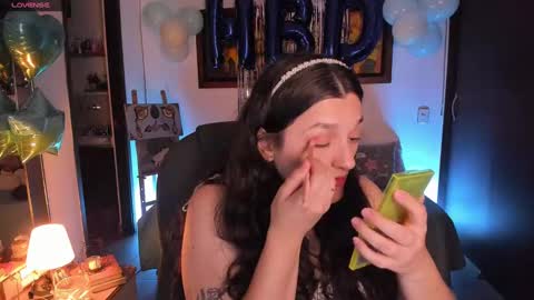 Snapshot of _peach__ chatting on 03.09.25 violeta ig  online show from 03.09.25