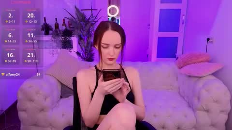 Maisie online show from 09.21.25